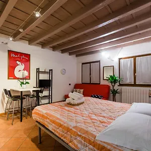Old Town Square Apartamento Bérgamo
